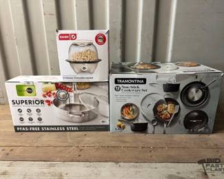 7516  Tramontina Cookware Set, Green Pan Saute Pan with Lid, Dash Popcorn Maker 