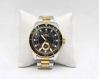 1152  Invicta Wristwatch 