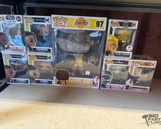 6032  Funko Pop Figure Collection 