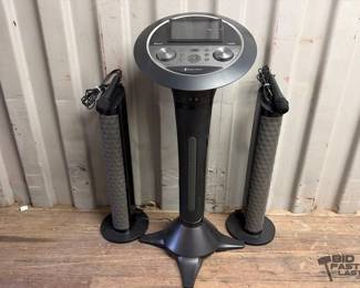 7578  Singing Machine Bluetooth Karaoke Machine 