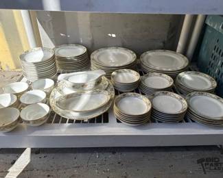 2910  Noritake Fine China 