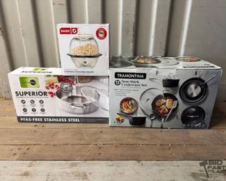 7512  Tramontina Cookware Set, Green Pan Saute Pan with Lid, Dash Popcorn Maker 