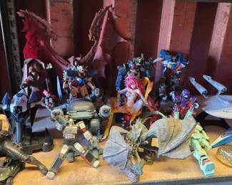 6080  Action Figures 