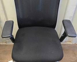 8560  Black Office Chair 
