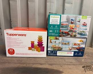 7572  3 Food Storage Container Sets 