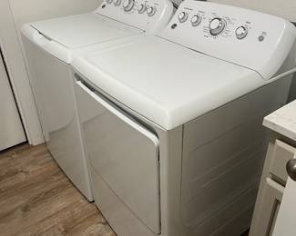 Washer and dryer 