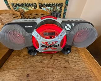 SONY XPLOD Mega bass CFD-G505 boombox