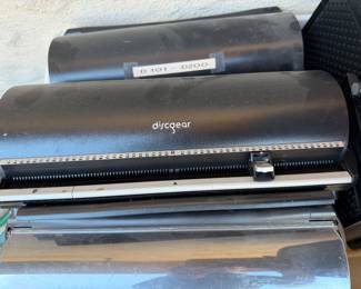 DiscGear Selector 100 CD DVD Media Storage Disc Organizer Black Like 15 available 