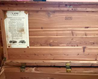 Lane cedar chest