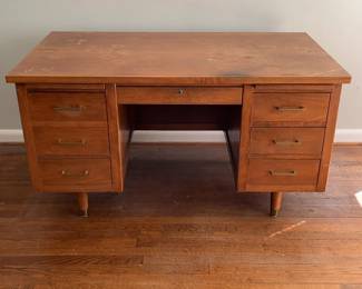 Vintage Mid-Century Modern Indiana Desk Co. Wooden Executive Desk 54 x 30 x 30