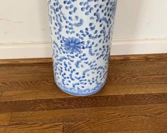 Vintage Chinese Hand Painted Blue and White Floral Ceramic Vase