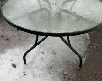 Round Glass Top Metal Patio Dining Table with Umbrella Hole