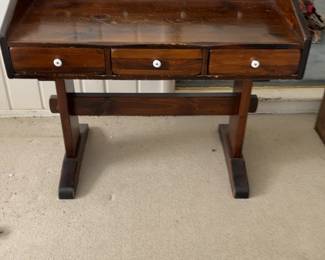 Vintage Ethen Allen Wooden Writing Desk with Storage Drawers. 42 x 24 x 36