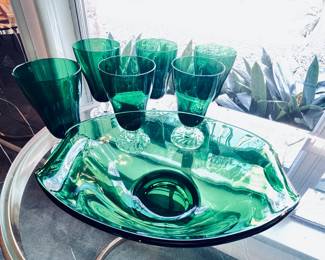 Vintage Emerald Green Glass Set