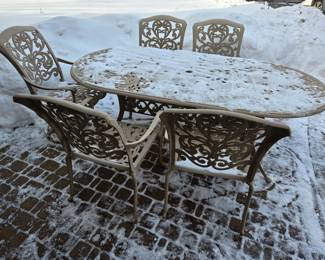 Metal Patio Set w 5 Chairs and Matching Umbrella Stand