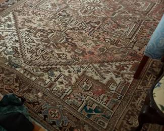 (Large Room Size) Oriental Rug