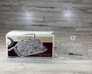 Fifth Avenue Crystal Portico Covered Butter Dish w/ Lid Tray & 2 Spreaders NIB