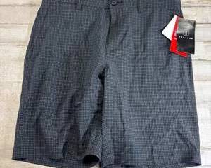 PGA TOUR Men’s Golf Shorts Gray Plaid Size 30 Performance Stretch NWT
