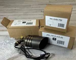Brass Landscape Spotlight & VAC-HUB5-PBK Pro Junction Clamp Connect Hub (New in Box)