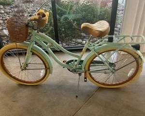 Huffy Nel Lusso Women’s Retro Cruiser Bicycle – Mint Green with Basket & Rear Rack