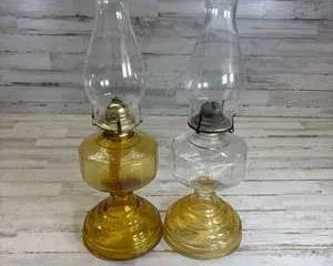 Pair Antique Oil Lamps Amber Glass Lamplight Farms Rayo Burner Hurricane