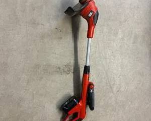 BLACK+DECKER NST2118 18V Cordless String Trimmer Edger w Battery Charger