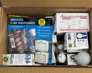 Light Bulb LED Nightlight Lot GE Soft White Aero Tech Rough Service 60W Mixed