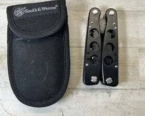 Smith & Wesson Folding Multi-Tool w/ Nylon Belt Sheath – Pliers, Knife & More