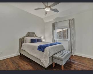 Bedroom set / furniture 