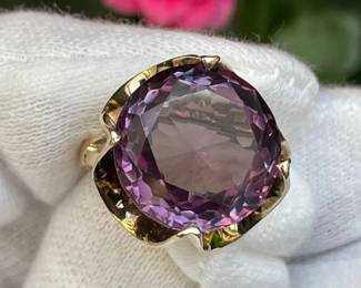 Vintage Estate 9.50 Carat Color-Change Alexandrite Ring in 14k Gold