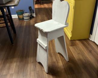 Child’s stool