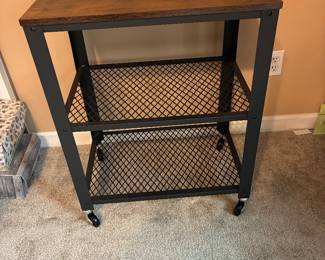 Heavy duty rolling utility cart