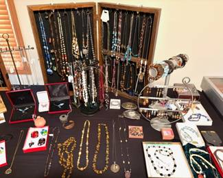 Collection of vintage costume and fine jewelry. 