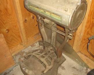 Antique Store Scale