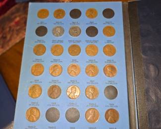 
This item is a vintage Lincoln Wheat Cent coin collection housed in a