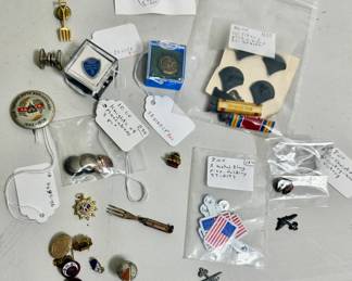 Lot Vintage Military/Political Pins other