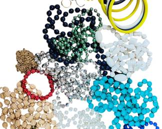 Costume jewelry necklace and bracelets