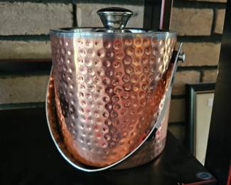 the cutest ice bucket