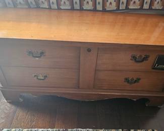 vintage cedar/blanket chest