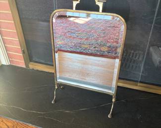 another view of the dresser mirror.