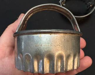 Vintage Fluted Round Pastry Cutter Made in England