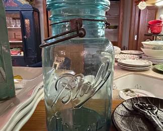 Ball Ideal Mason Jar Aqua Blue Quart Size