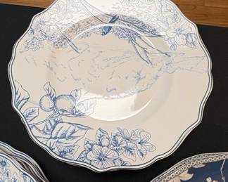 Fifth Adelaide Porcelain Dinner Plates third image