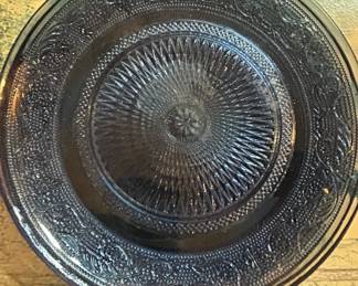 Blue Glass Daisy and Button Pattern Plate