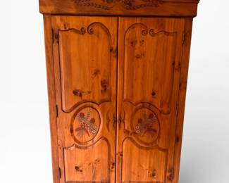 58 1980sHabershamStyleArmoireCarvedFloralPanelsDovetailDrawers