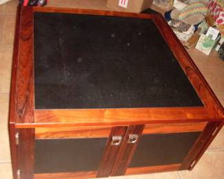 ROSEWOOD SQUARE CONSOLE TABLE