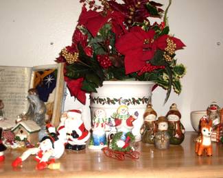 CHRISTMAS SALT AND PEPPERS