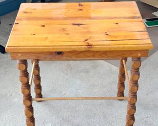 Nice Little End Table 