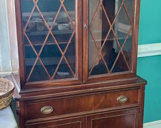 Antique inlaid well made display for China or Keep Sake 