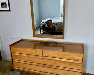 Beautiful Blond Wood Mid Century Chest of Drawers 